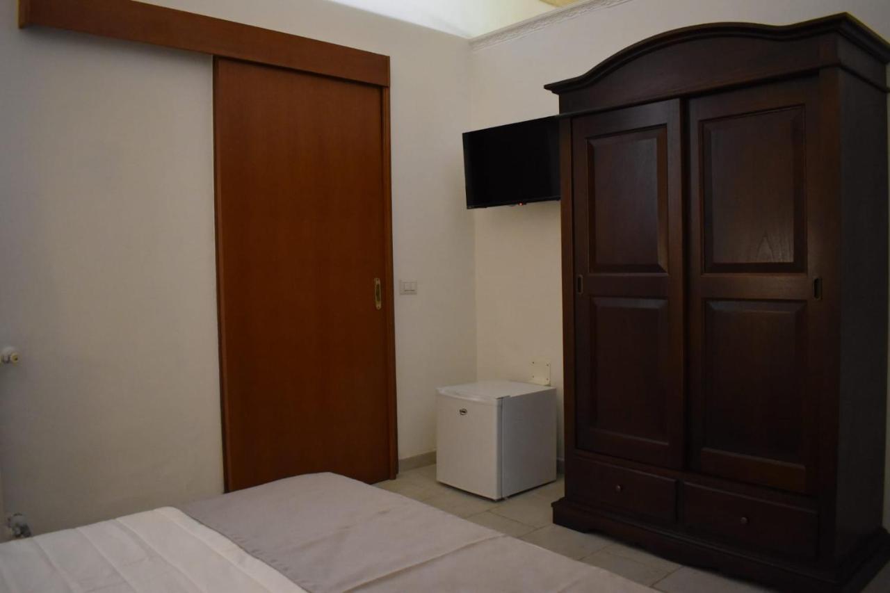 Samele Bed And Breakfast เลชเช ภายนอก รูปภาพ