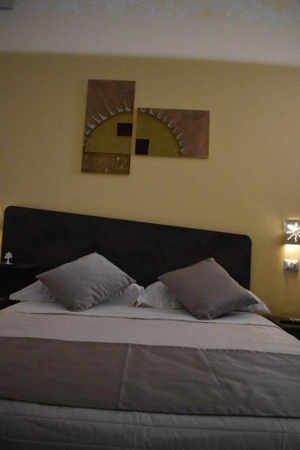 Samele Bed And Breakfast เลชเช ภายนอก รูปภาพ