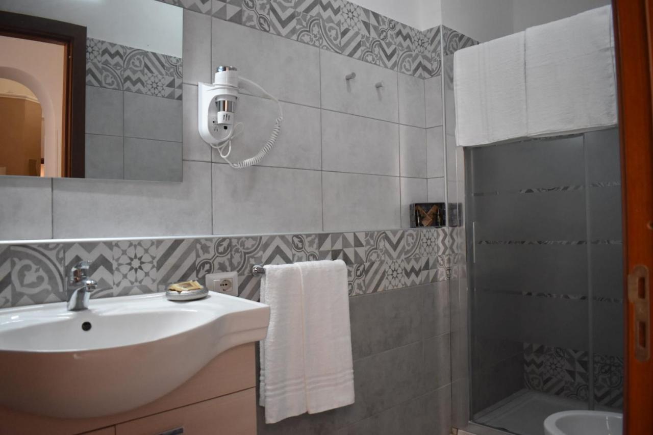 Samele Bed And Breakfast เลชเช ภายนอก รูปภาพ