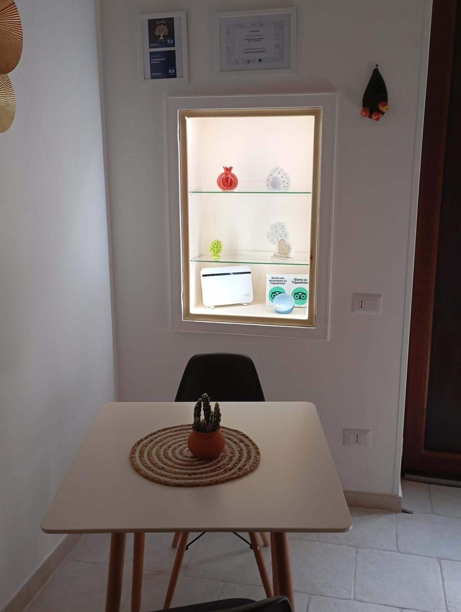 Samele Bed And Breakfast เลชเช ภายนอก รูปภาพ